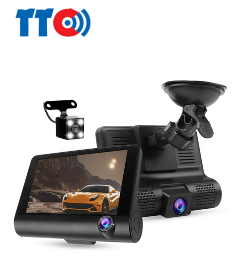 Camera hanh trinh XH202 co 3 camera ho tro ghi am thanh trong